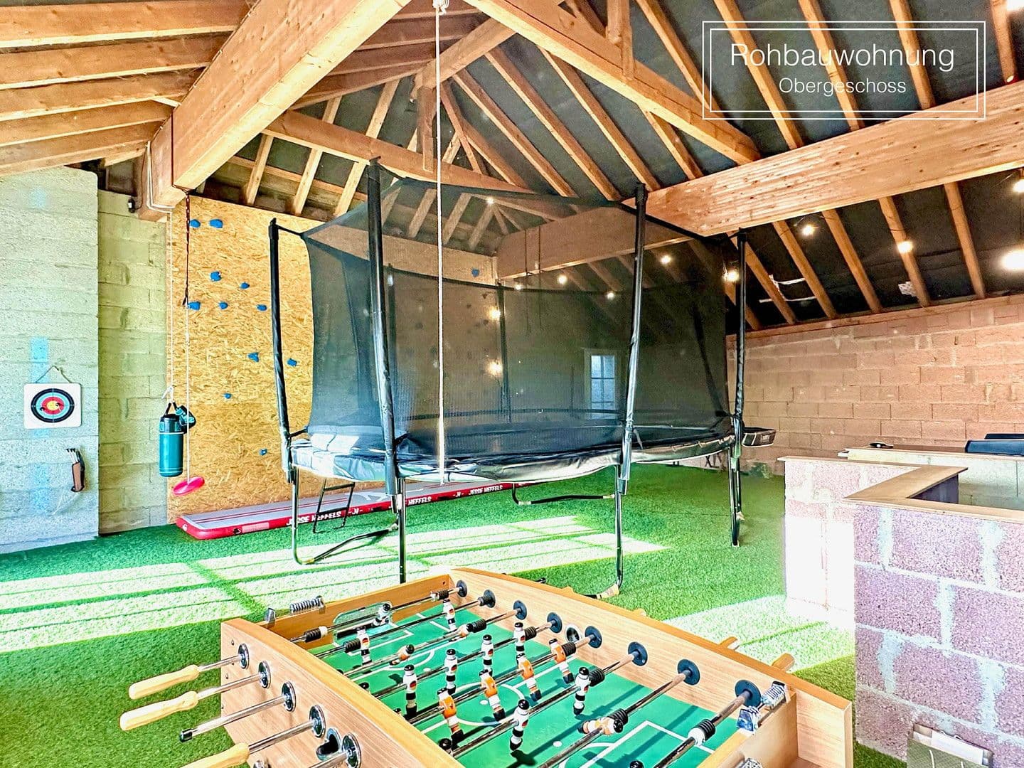 Prodej domu 384 m², pozemek 970 m², Mannebach, Porýní-Falc Prodej domu 384 m², pozemek 970 m², Mannebach, Porýní-Falc