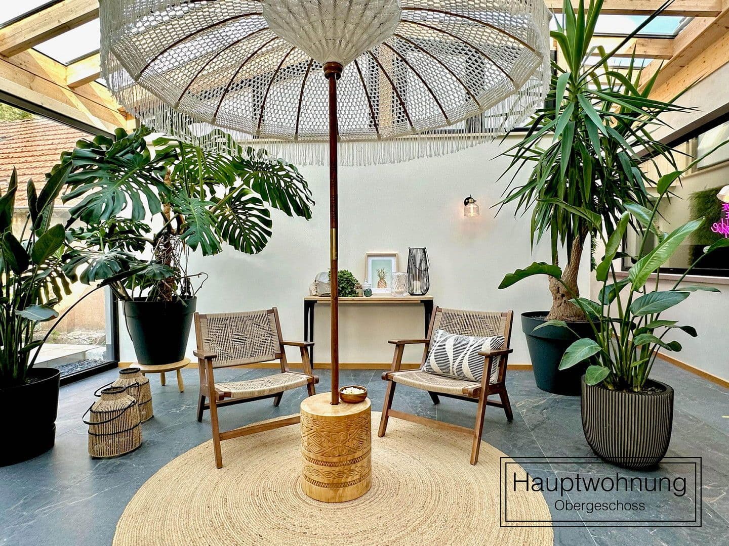 Prodej domu 384 m², pozemek 970 m², Mannebach, Porýní-Falc Prodej domu 384 m², pozemek 970 m², Mannebach, Porýní-Falc