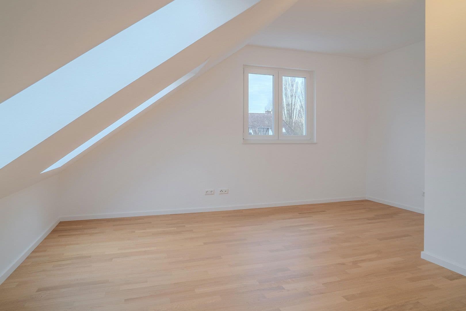 Pronájem bytu 3+1 100 m², An den Postwiesen 1, Frankfurt am Main, Hessen Pronájem bytu 3+1 100 m², An den Postwiesen 1, Frankfurt am Main, Hessen