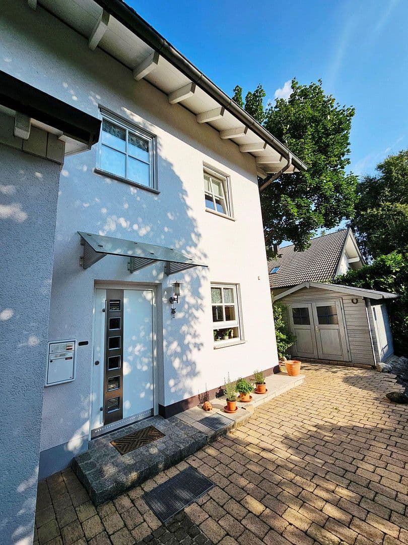 Prodej domu 165 m², pozemek 370 m², Gröbenzell, Bavorsko Prodej domu 165 m², pozemek 370 m², Gröbenzell, Bavorsko