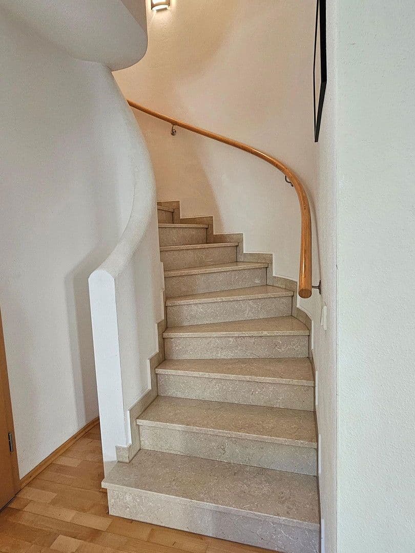 Prodej domu 165 m², pozemek 370 m², Gröbenzell, Bavorsko Prodej domu 165 m², pozemek 370 m², Gröbenzell, Bavorsko