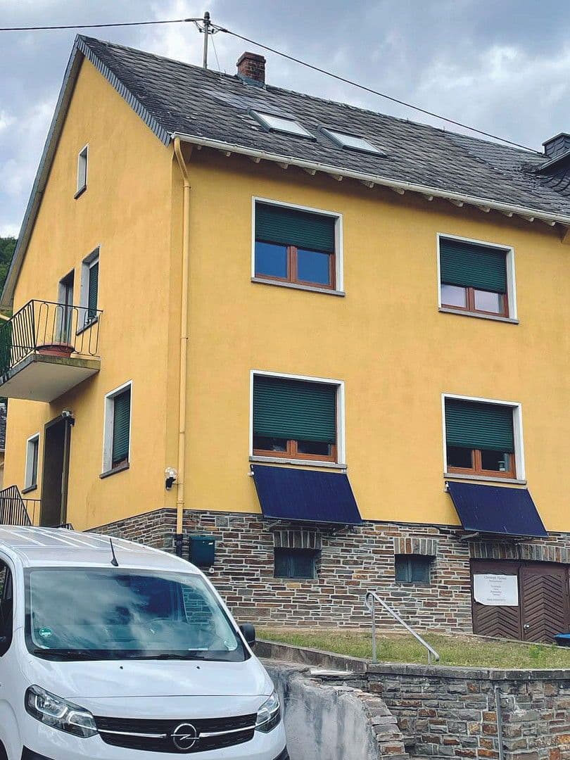 Prodej domu 170 m², pozemek 1.554 m², Müden (Mosel), Porýní-Falc Prodej domu 170 m², pozemek 1.554 m², Müden (Mosel), Porýní-Falc