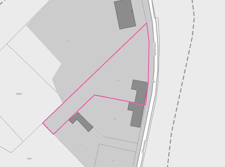 Prodej pozemku 1.779 m², Uferweg 11, Bad Muskau - Mužakow, Sasko Prodej pozemku 1.779 m², Uferweg 11, Bad Muskau - Mužakow, Sasko