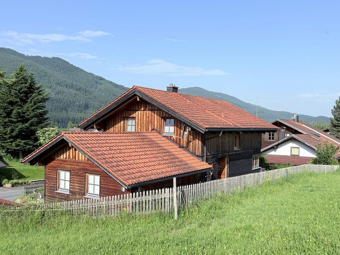 Prodej domu 175 m², pozemek 760 m², Altenau, Bavorsko Prodej domu 175 m², pozemek 760 m², Altenau, Bavorsko