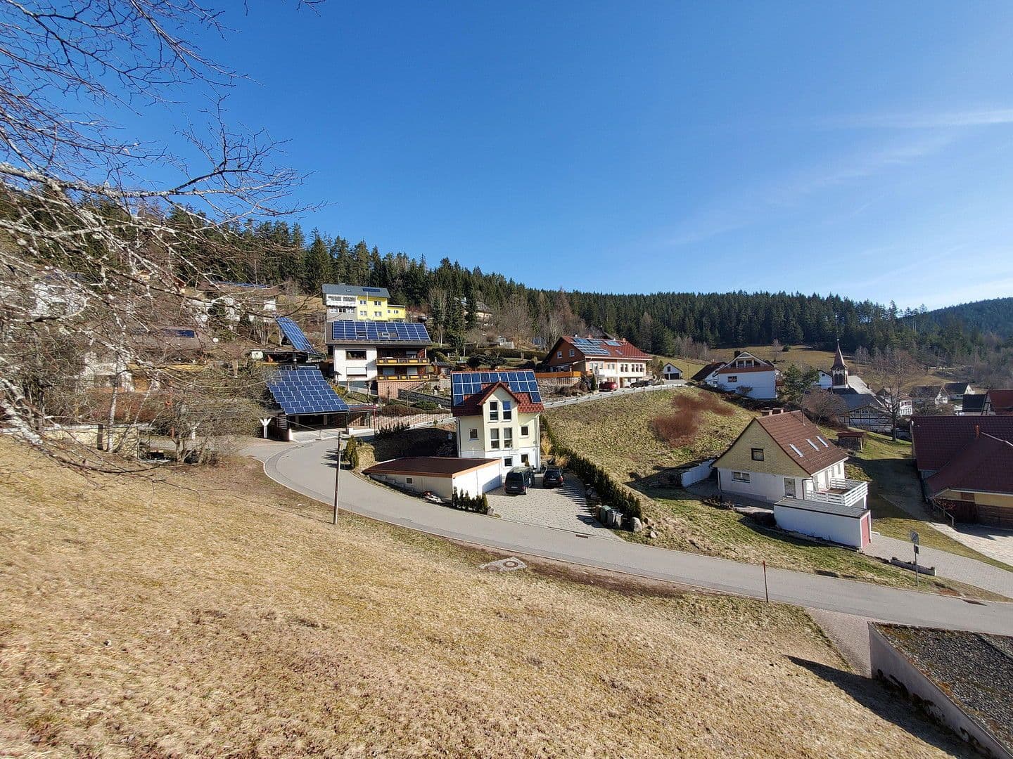 Prodej domu 185 m², pozemek 508 m², Talblick 2, Vöhrenbach, Bádensko-Württembersko Prodej domu 185 m², pozemek 508 m², Talblick 2, Vöhrenbach, Bádensko-Württembersko