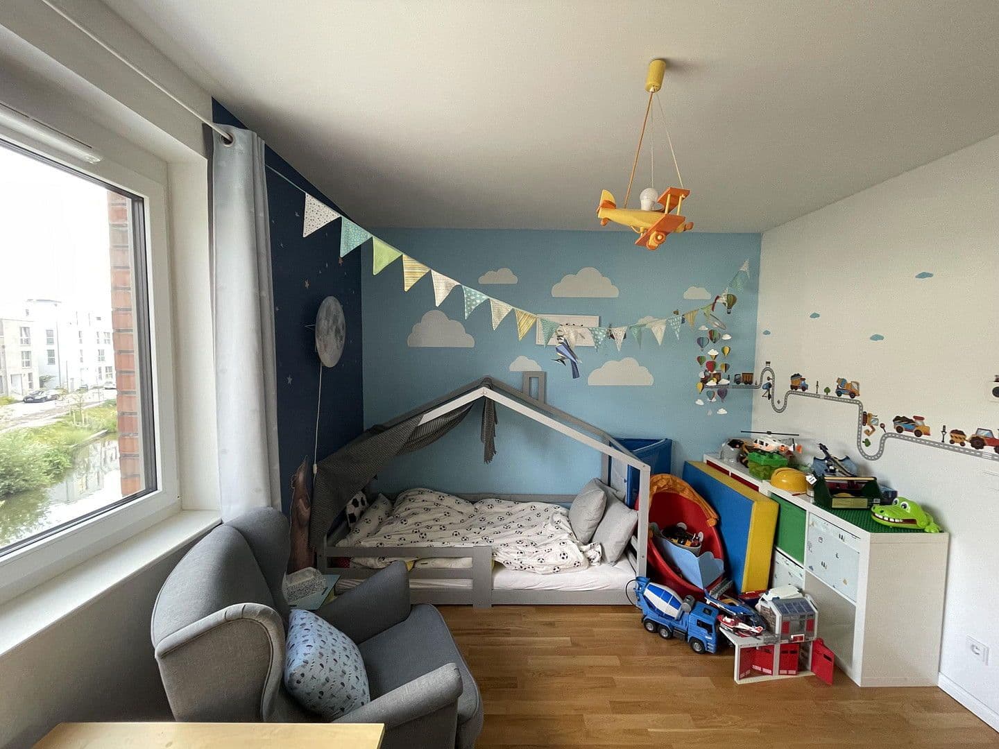 Prodej domu 121 m², pozemek 121 m², Hamburg, Hamburg Prodej domu 121 m², pozemek 121 m², Hamburg, Hamburg