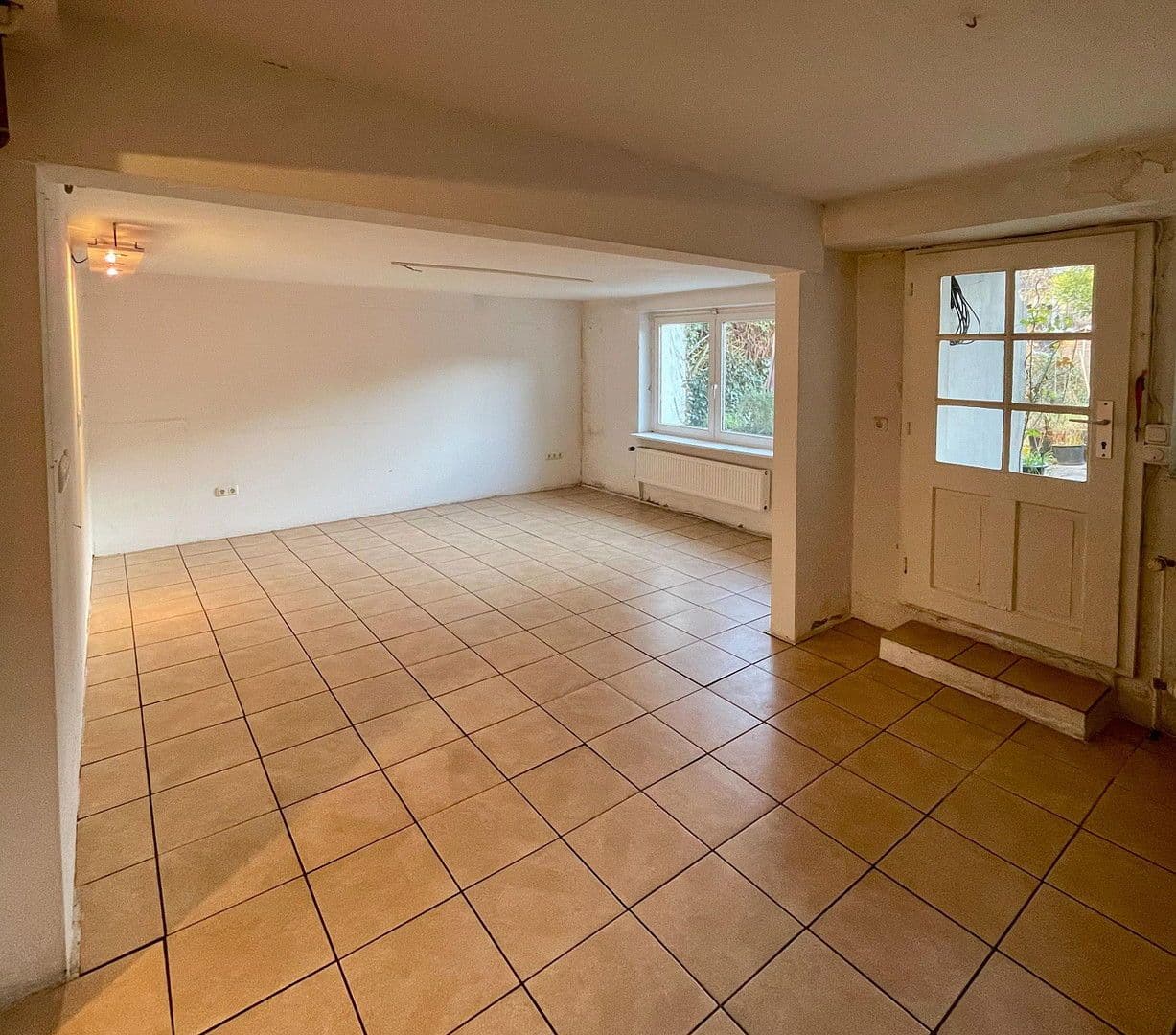 Prodej domu 199 m², pozemek 340 m², Busestr.67, Bremen, Bremen Prodej domu 199 m², pozemek 340 m², Busestr.67, Bremen, Bremen