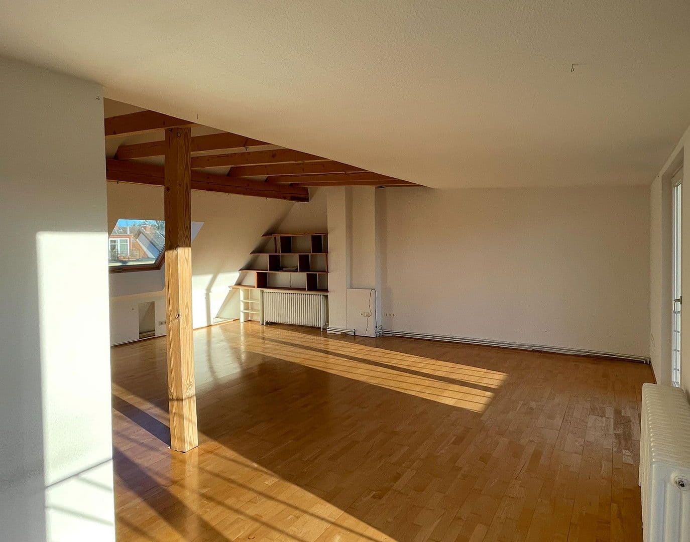 Prodej domu 199 m², pozemek 340 m², Busestr.67, Bremen, Bremen Prodej domu 199 m², pozemek 340 m², Busestr.67, Bremen, Bremen