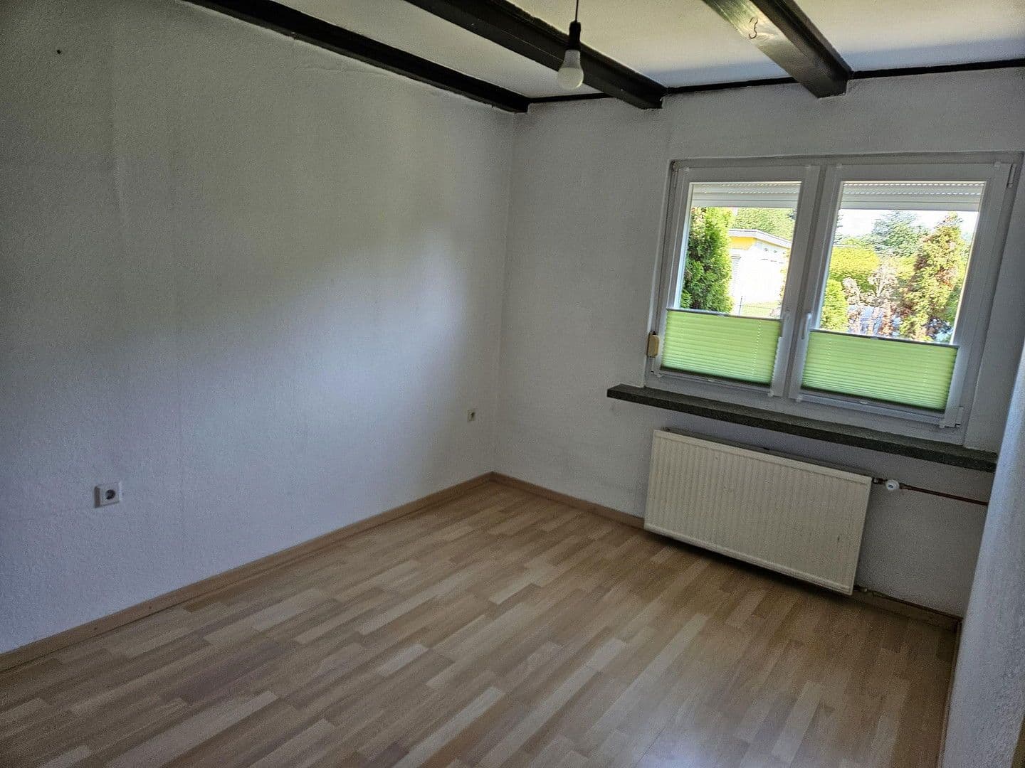 Prodej domu 63 m², pozemek 905 m², Berlin, Berlín Prodej domu 63 m², pozemek 905 m², Berlin, Berlín