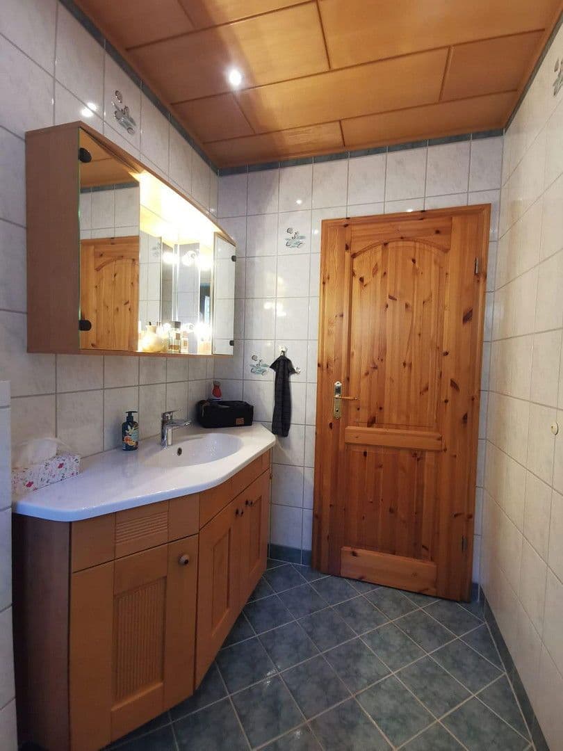 Prodej domu 260 m², pozemek 830 m², Windeck, Severní Porýní-Vestfálsko Prodej domu 260 m², pozemek 830 m², Windeck, Severní Porýní-Vestfálsko