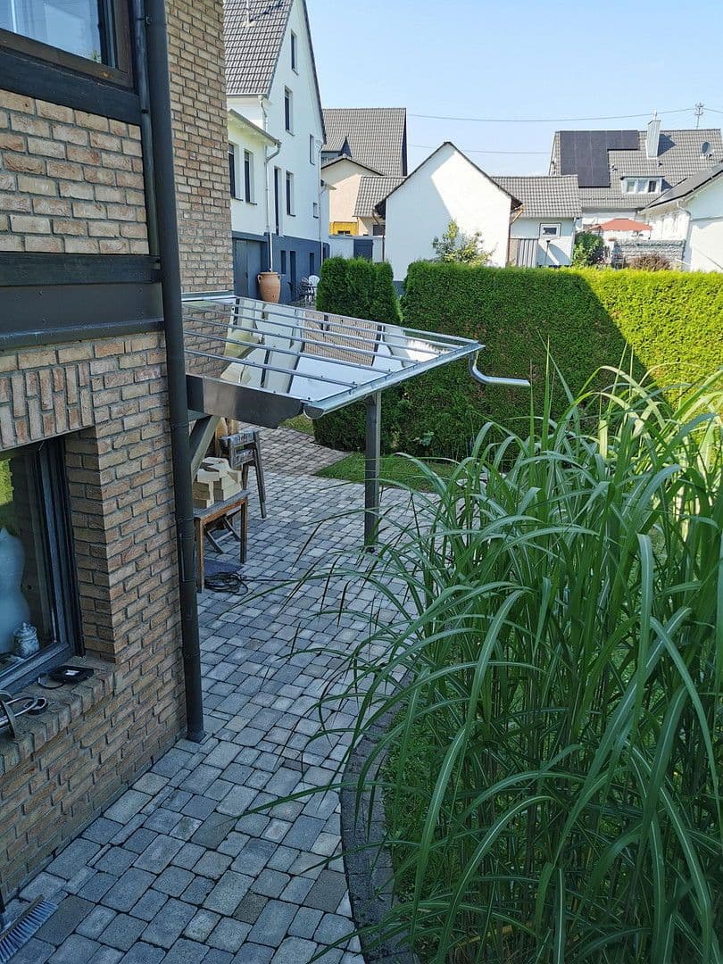 Prodej domu 260 m², pozemek 830 m², Windeck, Severní Porýní-Vestfálsko Prodej domu 260 m², pozemek 830 m², Windeck, Severní Porýní-Vestfálsko