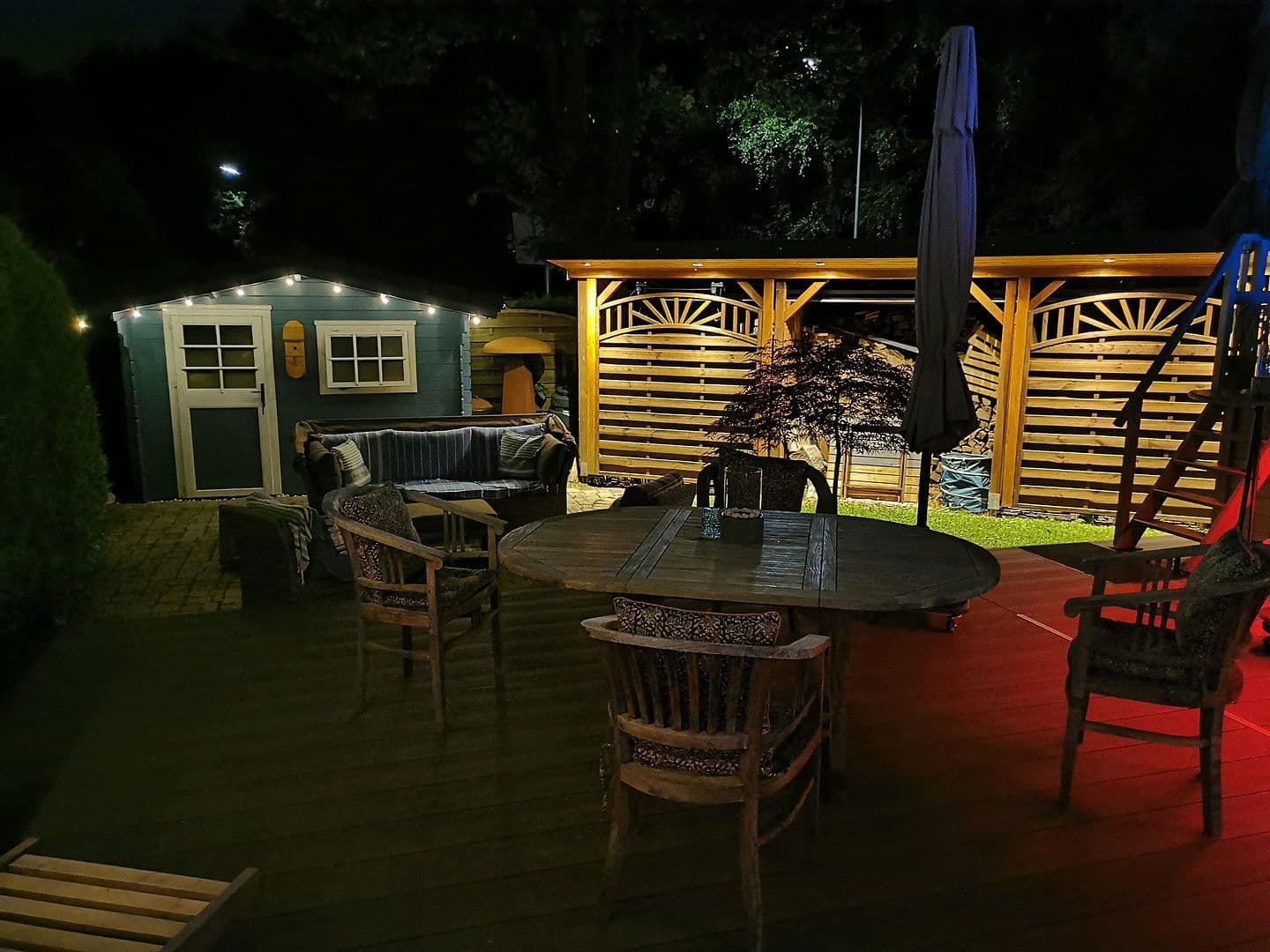 Prodej domu 260 m², pozemek 830 m², Windeck, Severní Porýní-Vestfálsko Prodej domu 260 m², pozemek 830 m², Windeck, Severní Porýní-Vestfálsko