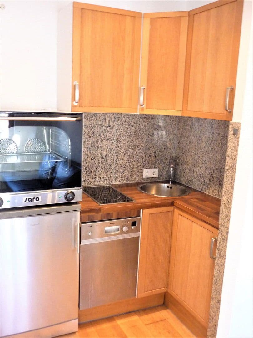 Pronájem bytu 2+1 41 m², Albrecht-Dürer-Platz Nr. 5, Nürnberg, Bavorsko Pronájem bytu 2+1 41 m², Albrecht-Dürer-Platz Nr. 5, Nürnberg, Bavorsko