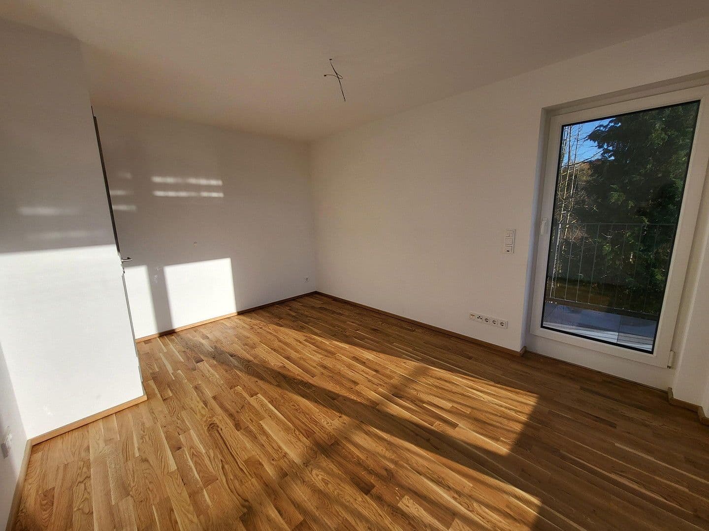 Pronájem bytu 4+1 136 m², Kehrstraße 8b, Göttingen, Dolní Sasko Pronájem bytu 4+1 136 m², Kehrstraße 8b, Göttingen, Dolní Sasko