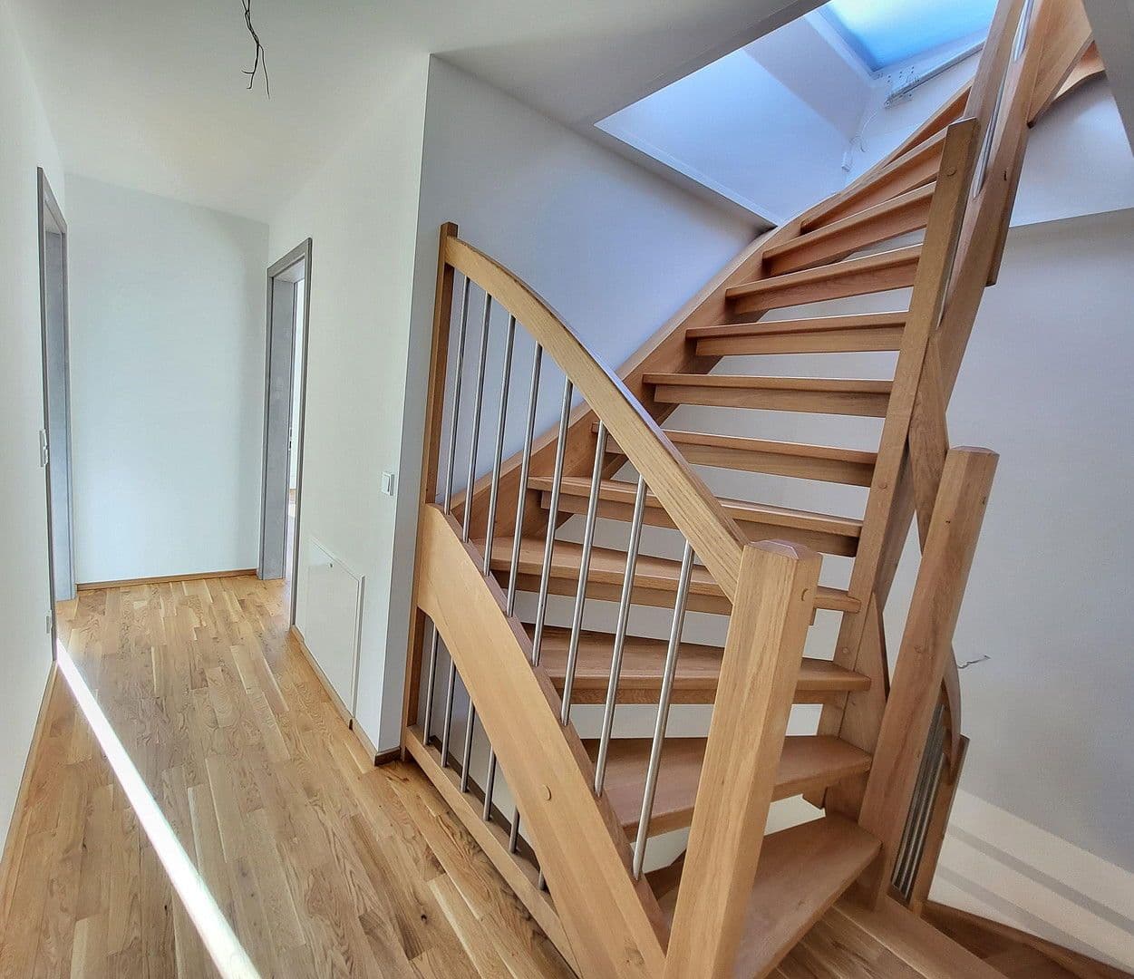 Pronájem bytu 4+1 136 m², Kehrstraße 8b, Göttingen, Dolní Sasko Pronájem bytu 4+1 136 m², Kehrstraße 8b, Göttingen, Dolní Sasko