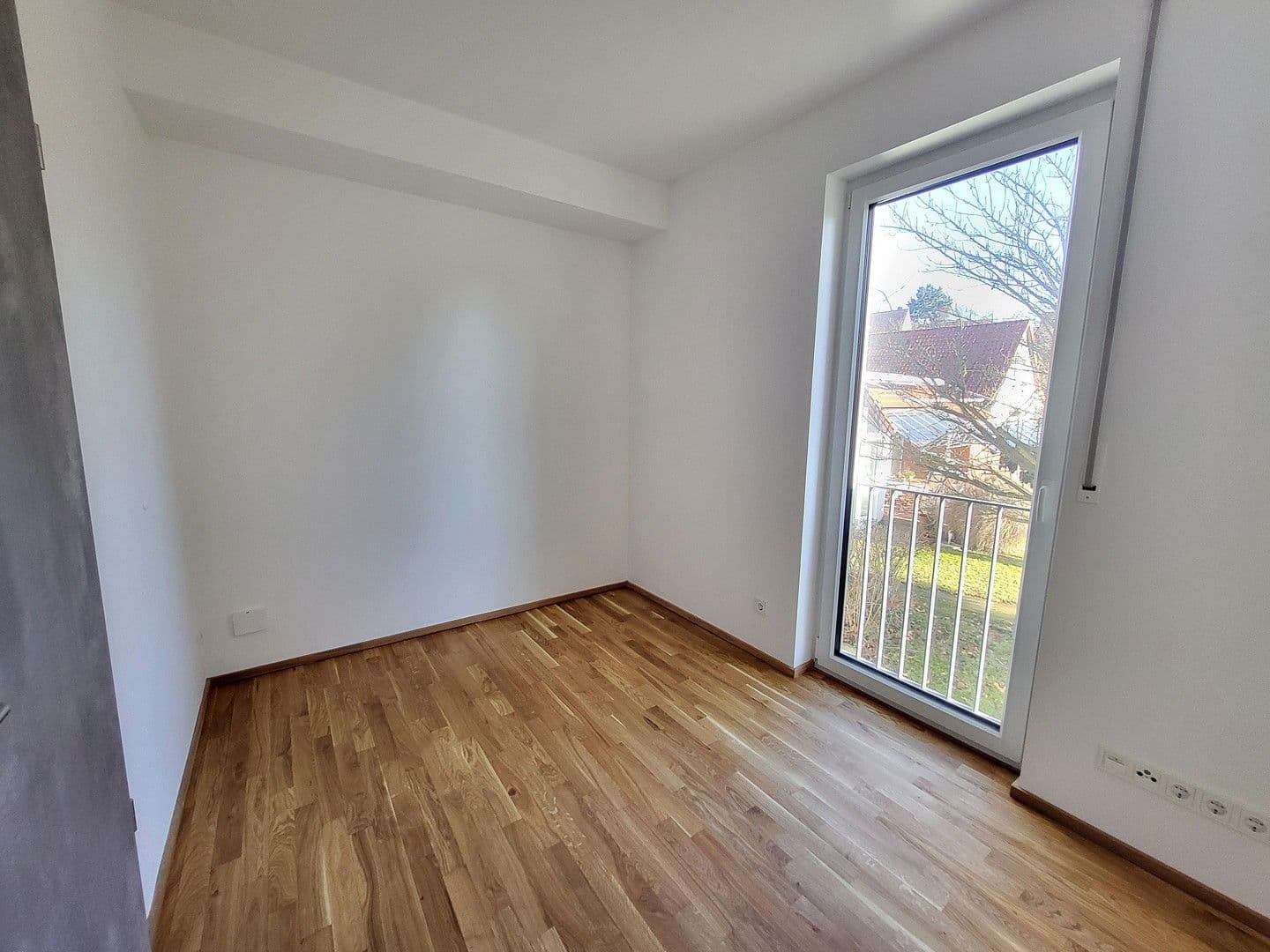 Pronájem bytu 4+1 136 m², Kehrstraße 8b, Göttingen, Dolní Sasko Pronájem bytu 4+1 136 m², Kehrstraße 8b, Göttingen, Dolní Sasko