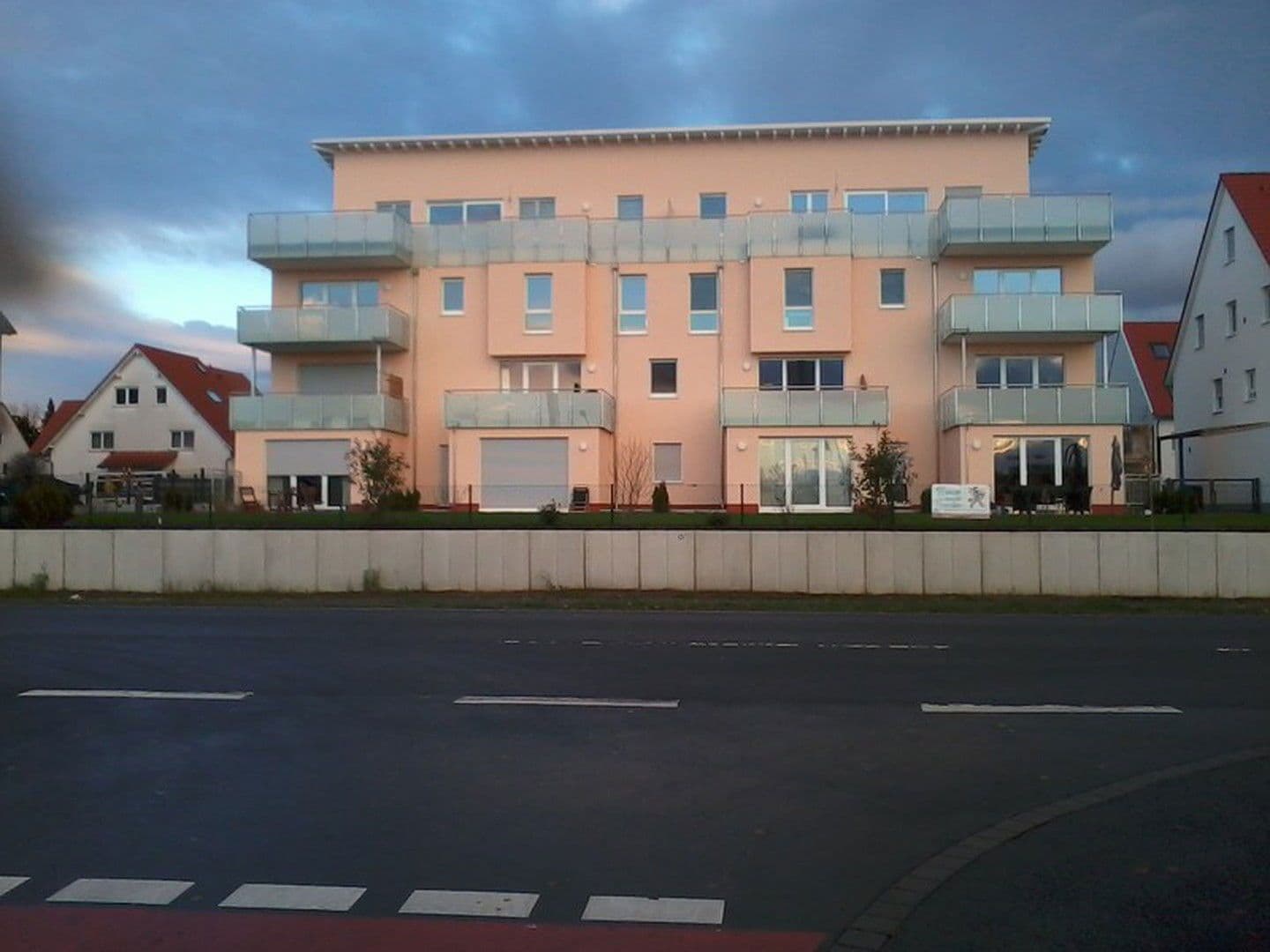 Pronájem bytu 2+1 76 m², Agilatrudstraße, Griesheim, Hessen Pronájem bytu 2+1 76 m², Agilatrudstraße, Griesheim, Hessen