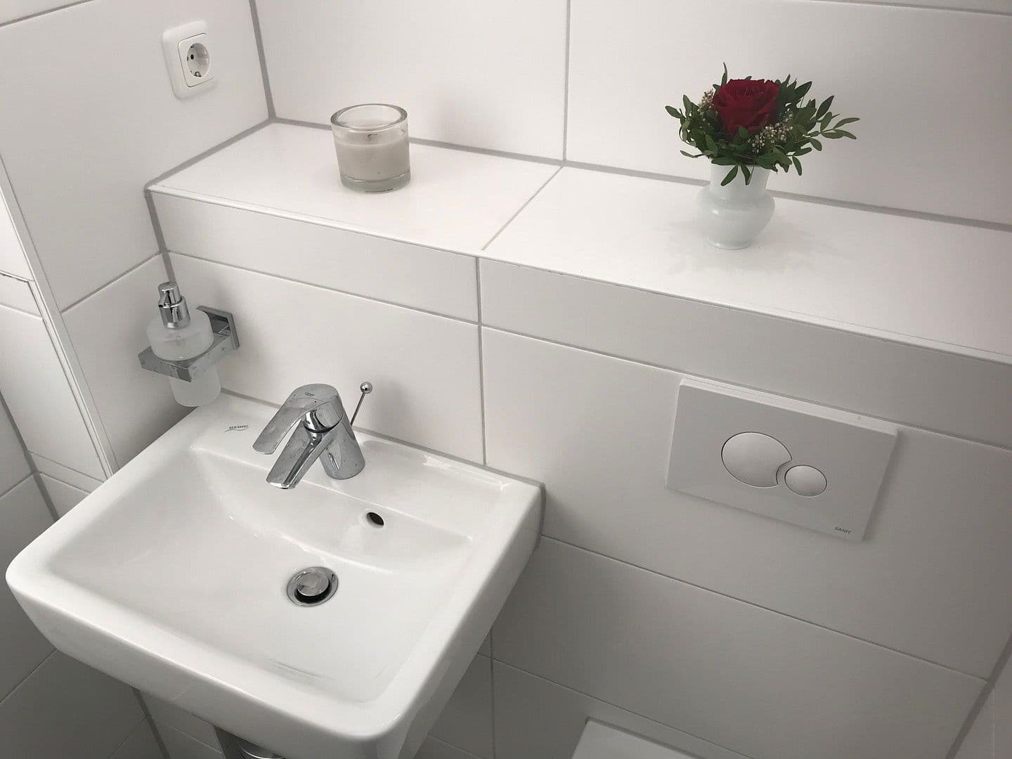 Pronájem bytu 1+kk 37 m², Uhlandstraße 80, Berlin, Berlín Pronájem bytu 1+kk 37 m², Uhlandstraße 80, Berlin, Berlín