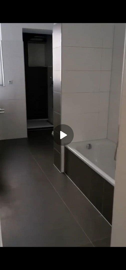 Pronájem bytu 5+1 125 m², Bredenscheider Str. 13, Hattingen, Severní Porýní-Vestfálsko Pronájem bytu 5+1 125 m², Bredenscheider Str. 13, Hattingen, Severní Porýní-Vestfálsko