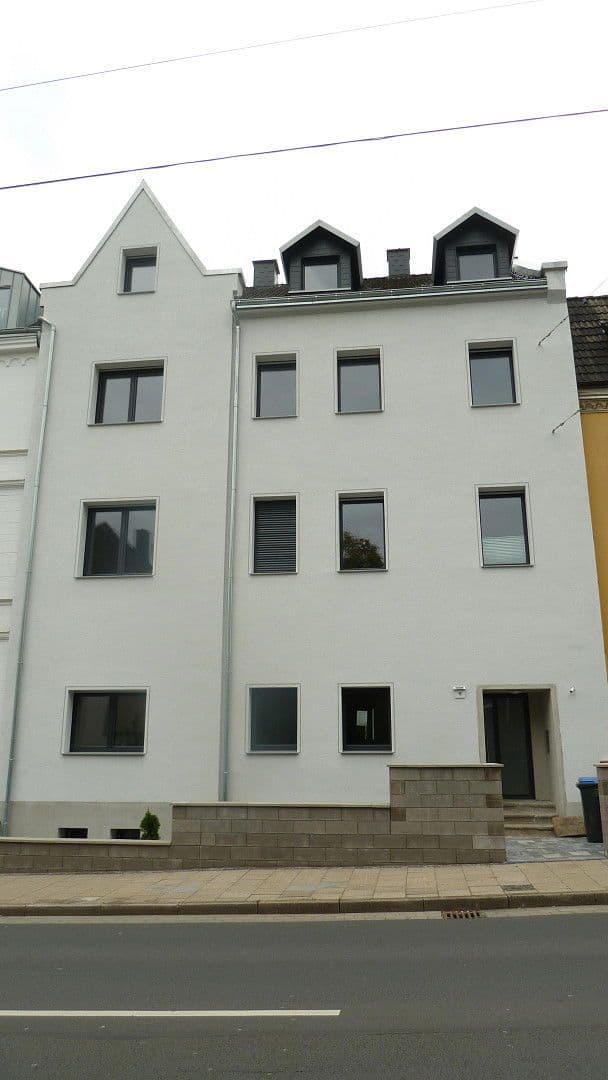Pronájem bytu 5+1 125 m², Bredenscheider Str. 13, Hattingen, Severní Porýní-Vestfálsko Pronájem bytu 5+1 125 m², Bredenscheider Str. 13, Hattingen, Severní Porýní-Vestfálsko
