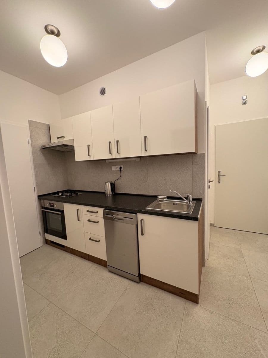 Pronájem bytu 2+kk 42 m², Kloboučnická, Praha, Praha Pronájem bytu 2+kk 42 m², Kloboučnická, Praha, Praha
