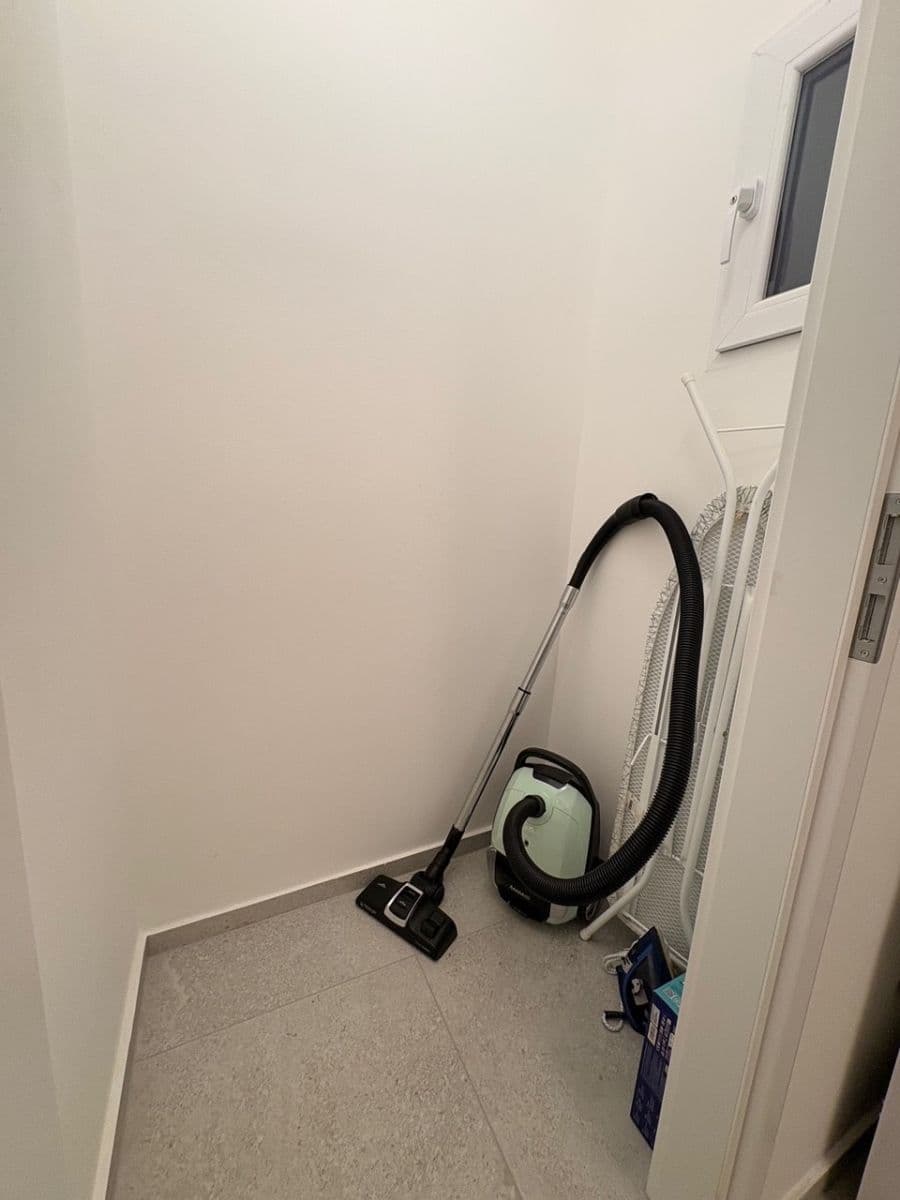 Pronájem bytu 2+kk 42 m², Kloboučnická, Praha, Praha Pronájem bytu 2+kk 42 m², Kloboučnická, Praha, Praha