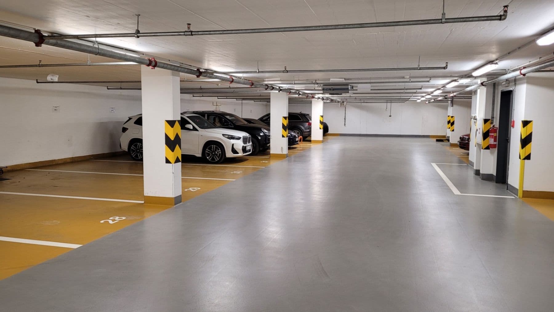 Pronájem garáže 16 m², Jindřicha Plachty, Praha, Praha Pronájem garáže 16 m², Jindřicha Plachty, Praha, Praha