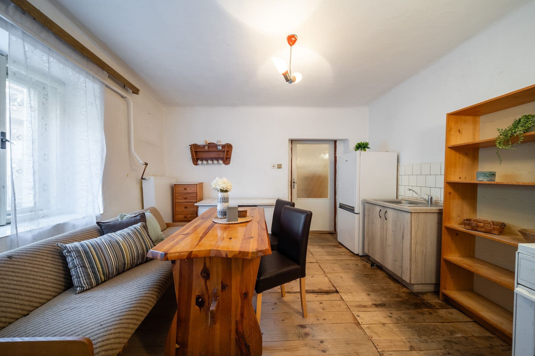 Prodej domu 75 m², pozemek 93 m², Komenského, Bavorov, Jihočeský kraj Prodej domu 75 m², pozemek 93 m², Komenského, Bavorov, Jihočeský kraj