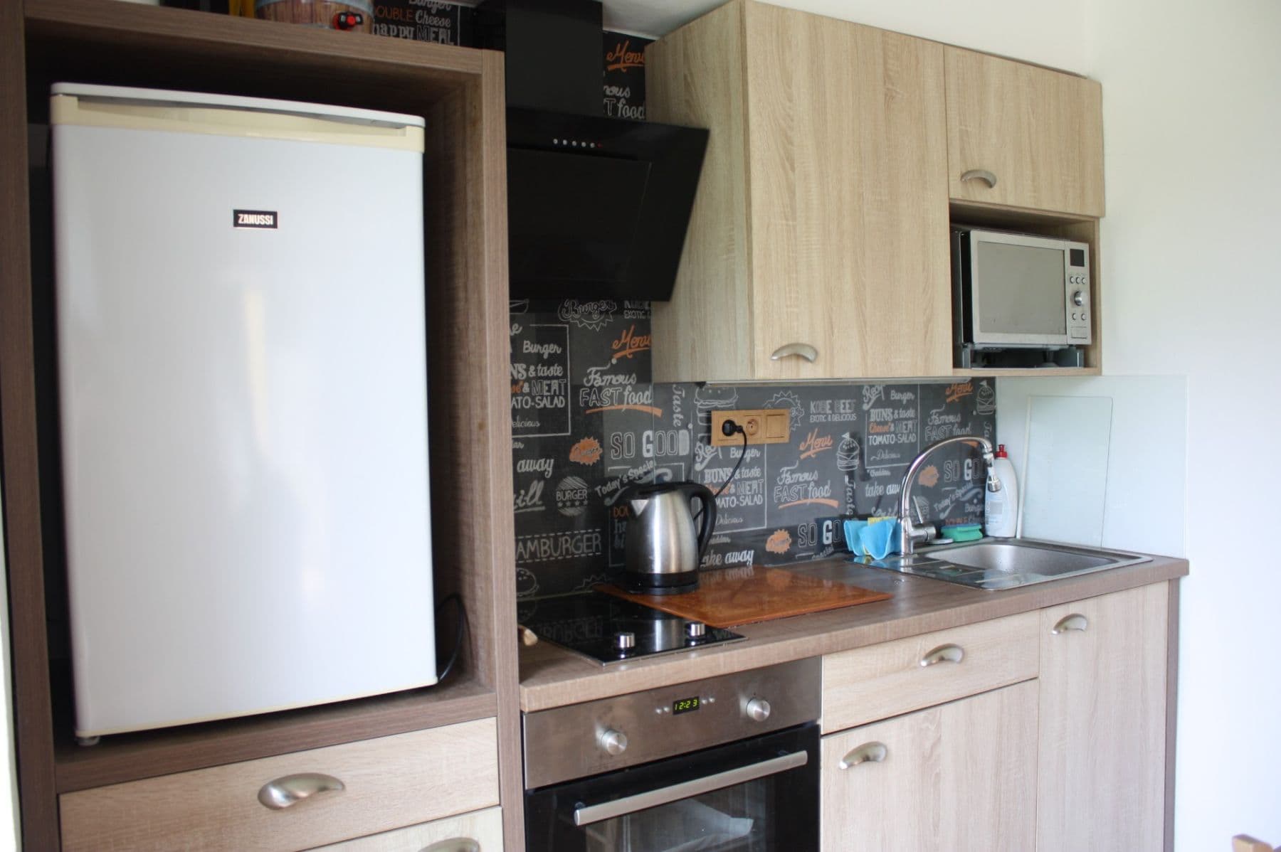 Pronájem bytu 1+kk 28 m², Čujkovova, Ostrava, Moravskoslezský kraj Pronájem bytu 1+kk 28 m², Čujkovova, Ostrava, Moravskoslezský kraj