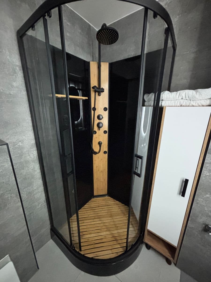 Pronájem bytu 1+kk 45 m², Orlí, Liberec, Liberecký kraj Pronájem bytu 1+kk 45 m², Orlí, Liberec, Liberecký kraj