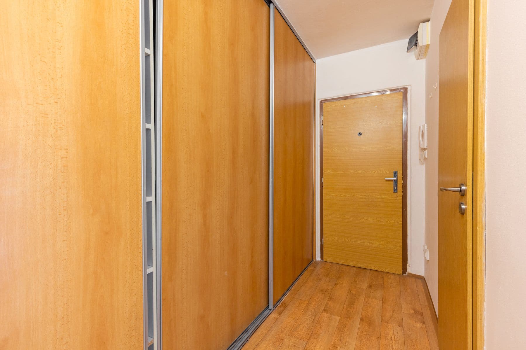 Prodej bytu 2+kk 43 m², Kurčatovova, Praha, Praha Prodej bytu 2+kk 43 m², Kurčatovova, Praha, Praha