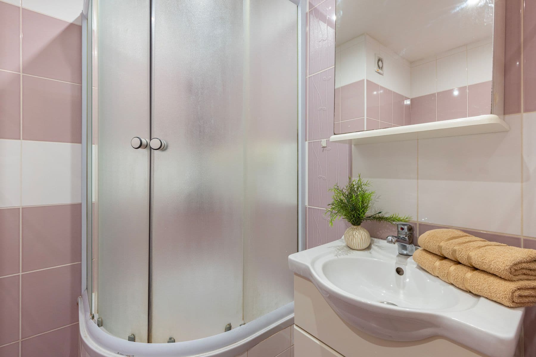 Prodej bytu 2+kk 43 m², Kurčatovova, Praha, Praha Prodej bytu 2+kk 43 m², Kurčatovova, Praha, Praha