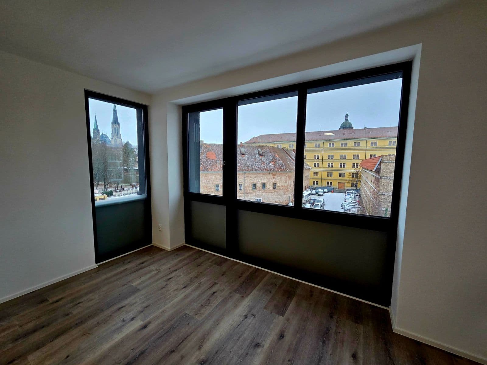 Pronájem bytu 2+kk 68 m², Dobrovského, Olomouc, Olomoucký kraj Pronájem bytu 2+kk 68 m², Dobrovského, Olomouc, Olomoucký kraj