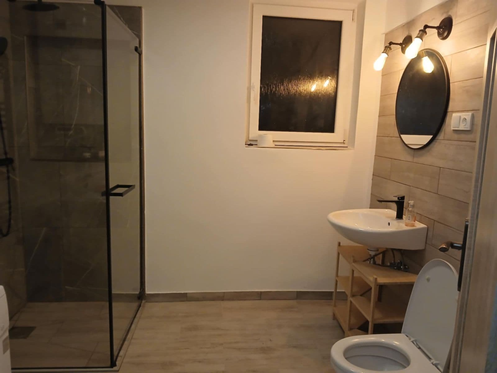 Pronájem bytu 1+kk 60 m², Merboltice, Ústecký kraj Pronájem bytu 1+kk 60 m², Merboltice, Ústecký kraj