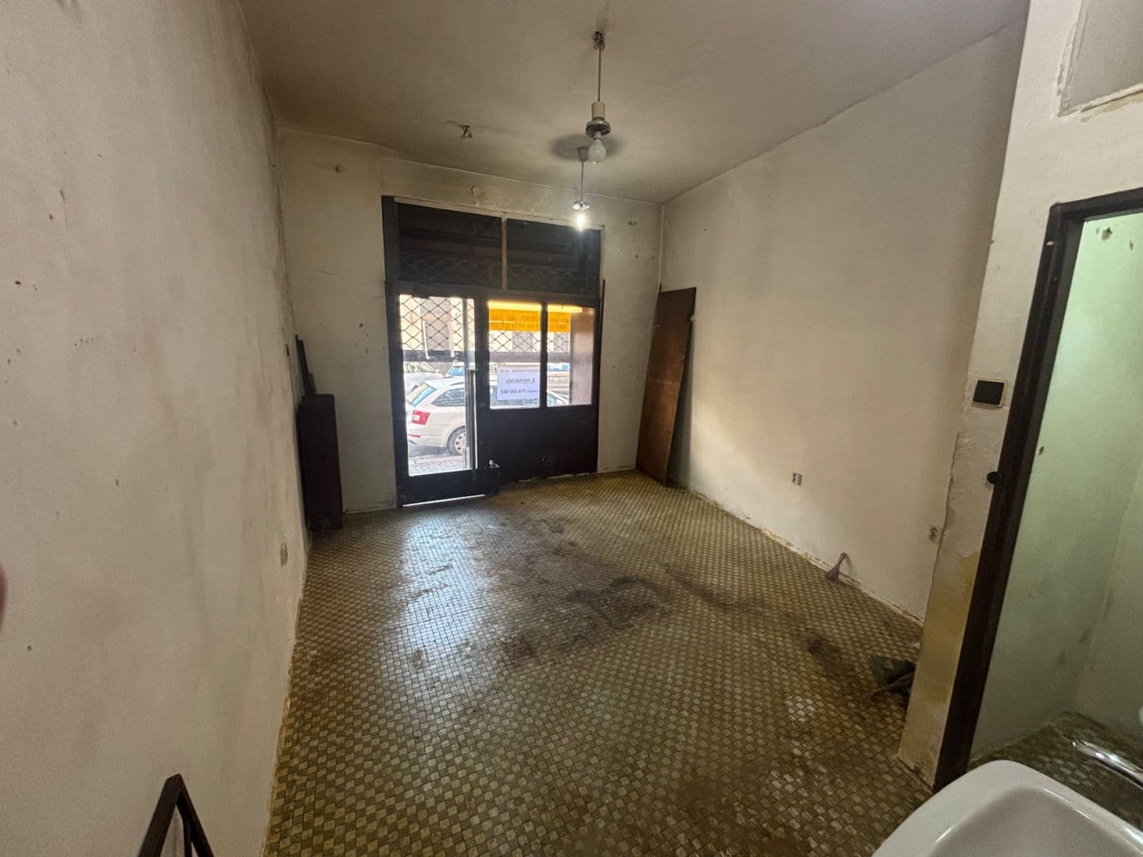 Pronájem nebytového prostoru 18 m², Přístavní, Praha, Praha Pronájem nebytového prostoru 18 m², Přístavní, Praha, Praha