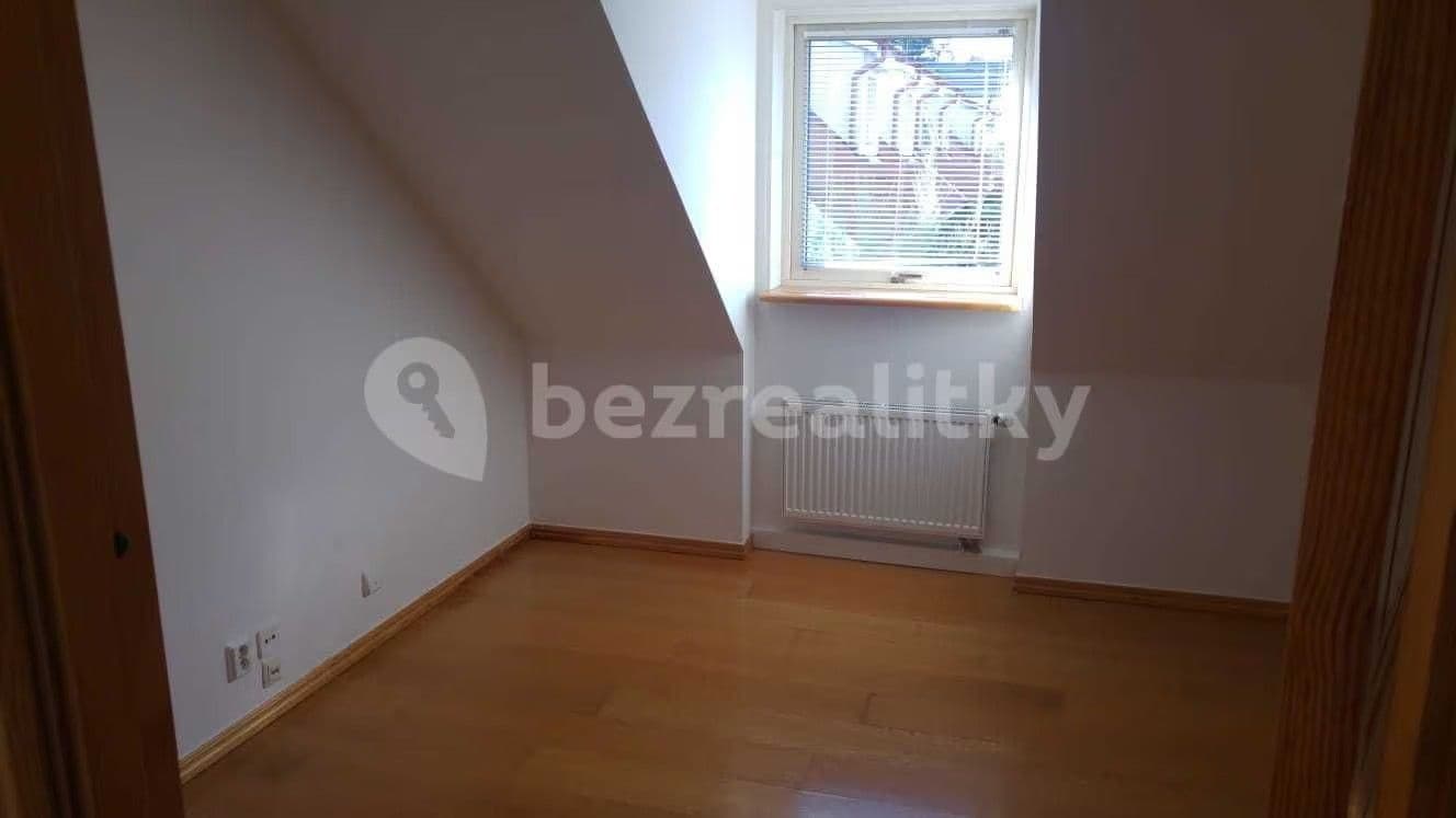 Prodej domu 113 m², pozemek 691 m², Podhořská, Praha, Praha Prodej domu 113 m², pozemek 691 m², Podhořská, Praha, Praha