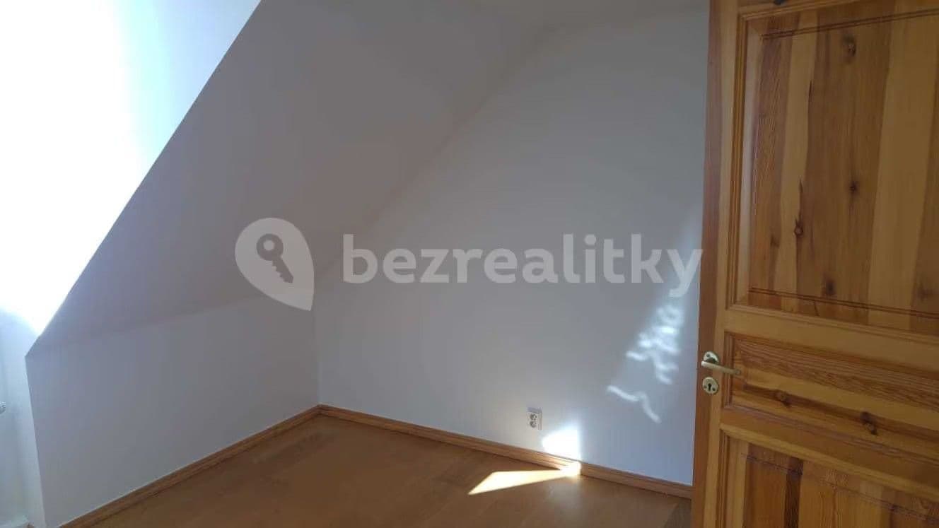 Prodej domu 113 m², pozemek 691 m², Podhořská, Praha, Praha Prodej domu 113 m², pozemek 691 m², Podhořská, Praha, Praha