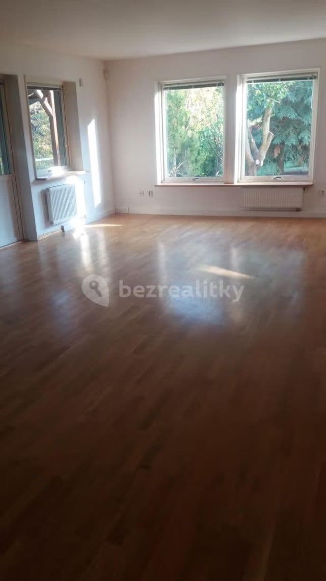 Prodej domu 113 m², pozemek 691 m², Podhořská, Praha, Praha Prodej domu 113 m², pozemek 691 m², Podhořská, Praha, Praha