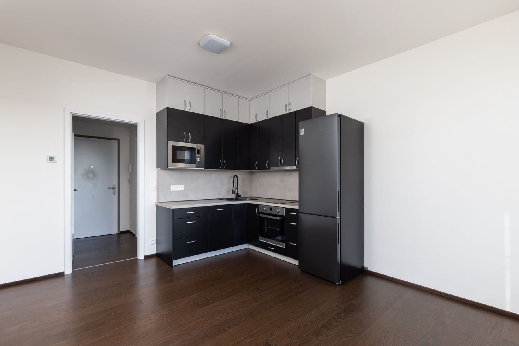 Pronájem bytu 1+kk 27 m², Hasilova, Praha, Praha Pronájem bytu 1+kk 27 m², Hasilova, Praha, Praha