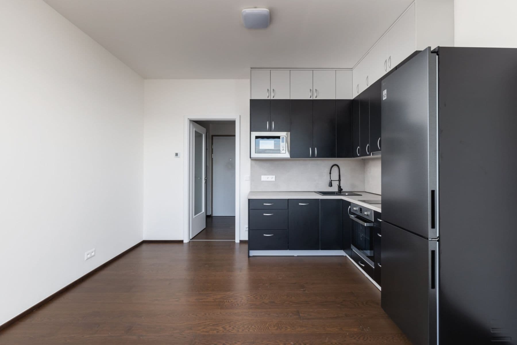 Pronájem bytu 1+kk 27 m², Hasilova, Praha, Praha Pronájem bytu 1+kk 27 m², Hasilova, Praha, Praha