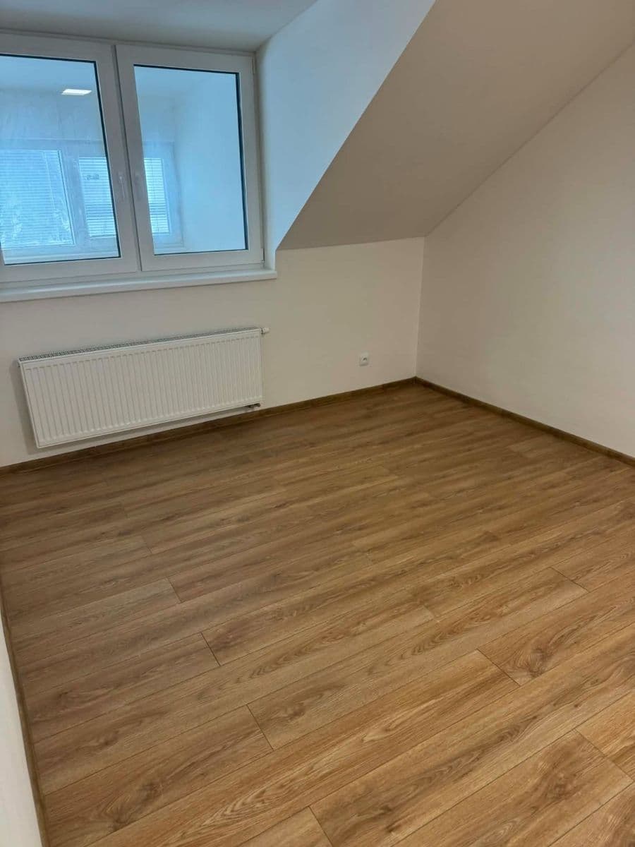 Pronájem bytu 2+1 45 m², Kožušany-Tážaly, Olomoucký kraj Pronájem bytu 2+1 45 m², Kožušany-Tážaly, Olomoucký kraj