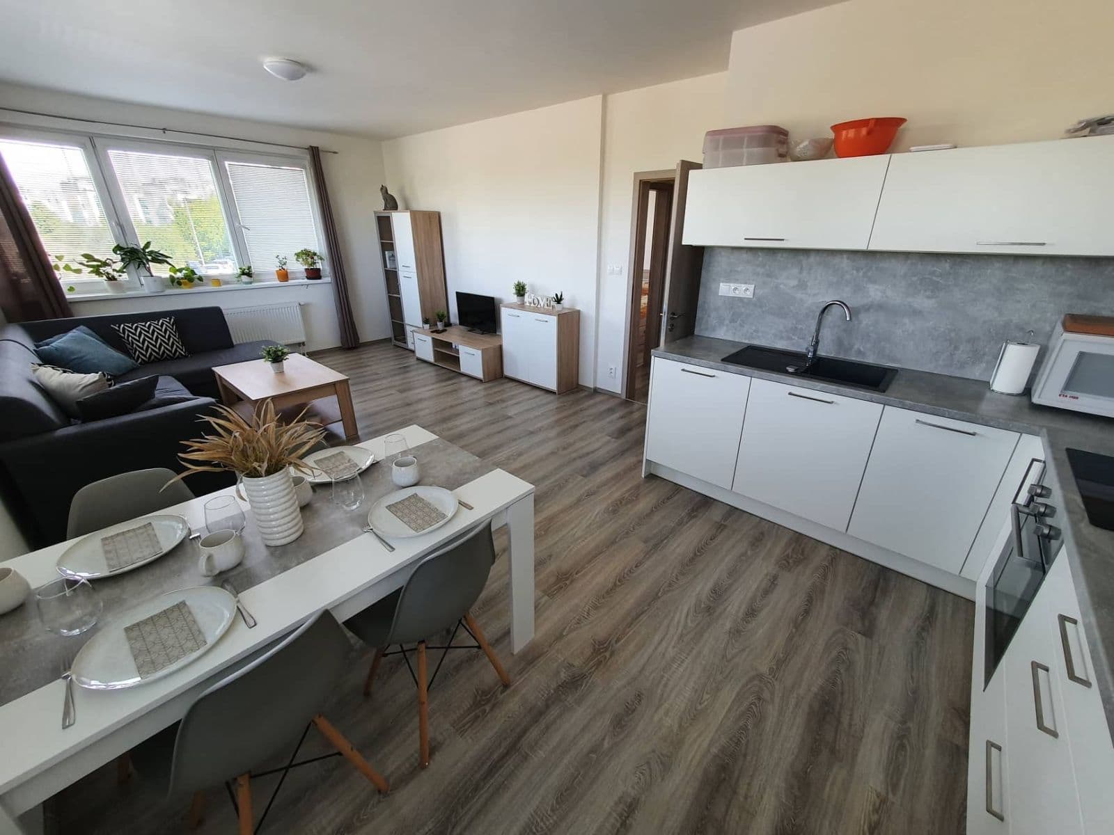 Pronájem bytu 2+kk 61 m², Edvarda Beneše, Olomouc, Olomoucký kraj Pronájem bytu 2+kk 61 m², Edvarda Beneše, Olomouc, Olomoucký kraj