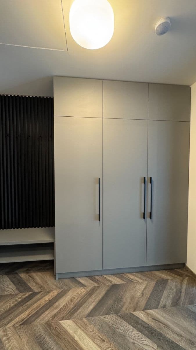 Pronájem bytu 1+kk 36 m², Stejnosměrná, Praha, Praha Pronájem bytu 1+kk 36 m², Stejnosměrná, Praha, Praha