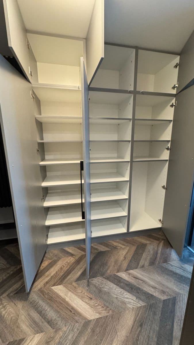 Pronájem bytu 1+kk 36 m², Stejnosměrná, Praha, Praha Pronájem bytu 1+kk 36 m², Stejnosměrná, Praha, Praha