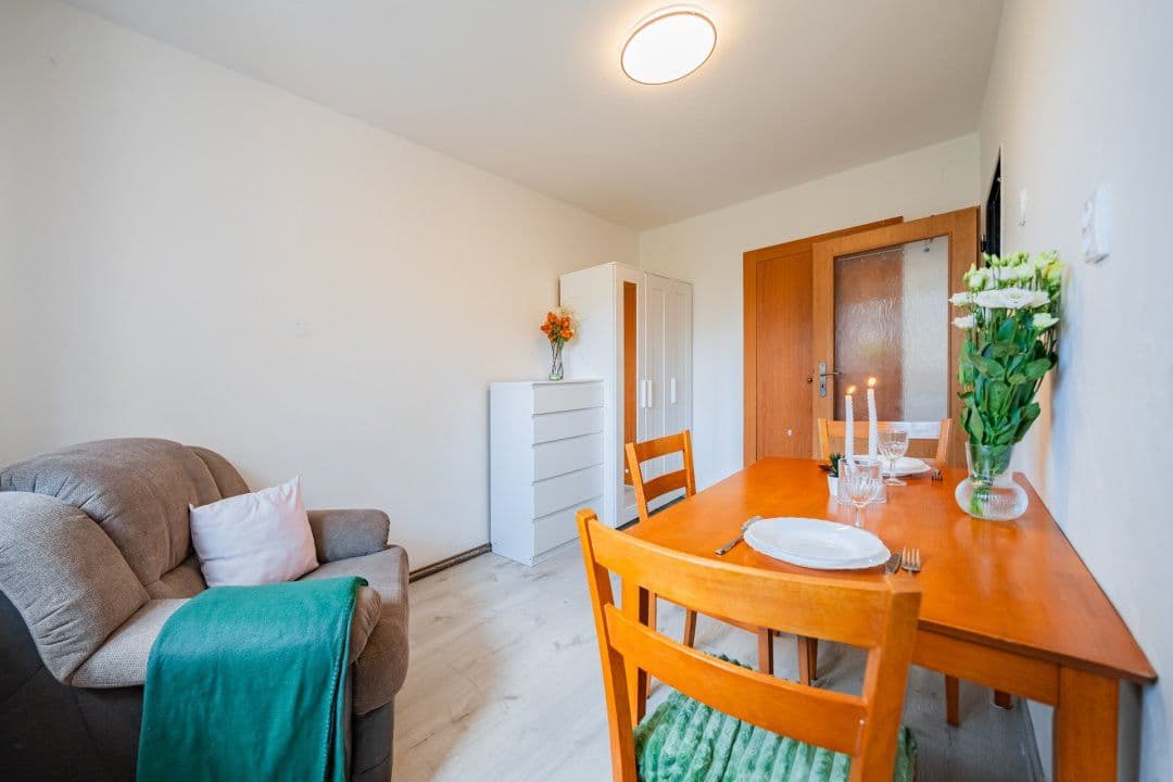 Prodej bytu 3+1 56 m², Za Obchody, Neratovice, Středočeský kraj Prodej bytu 3+1 56 m², Za Obchody, Neratovice, Středočeský kraj