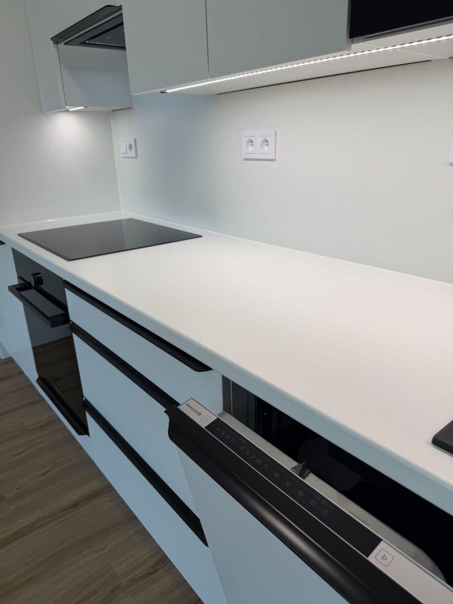 Pronájem bytu 2+kk 50 m², Ke křížku, Kladno, Středočeský kraj Pronájem bytu 2+kk 50 m², Ke křížku, Kladno, Středočeský kraj