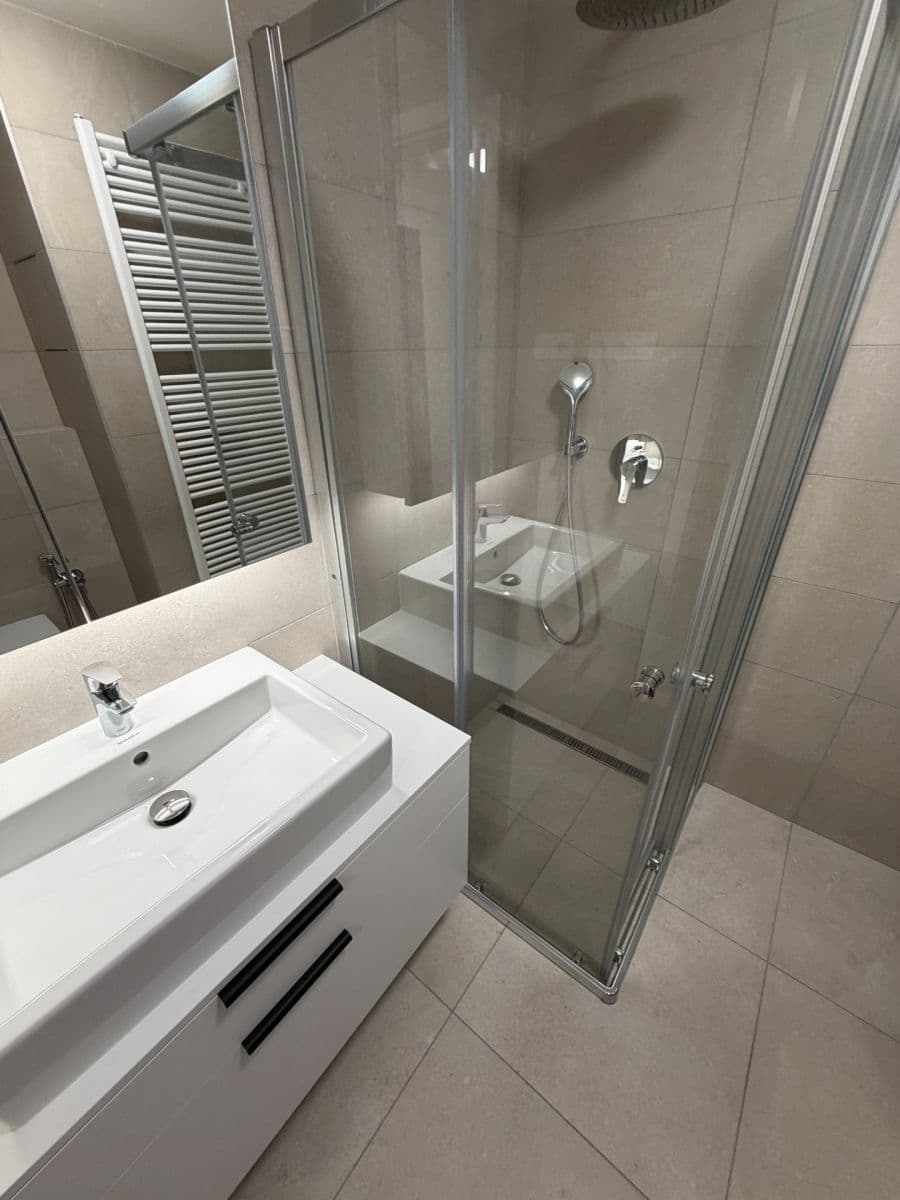 Pronájem bytu 2+kk 50 m², Ke křížku, Kladno, Středočeský kraj Pronájem bytu 2+kk 50 m², Ke křížku, Kladno, Středočeský kraj