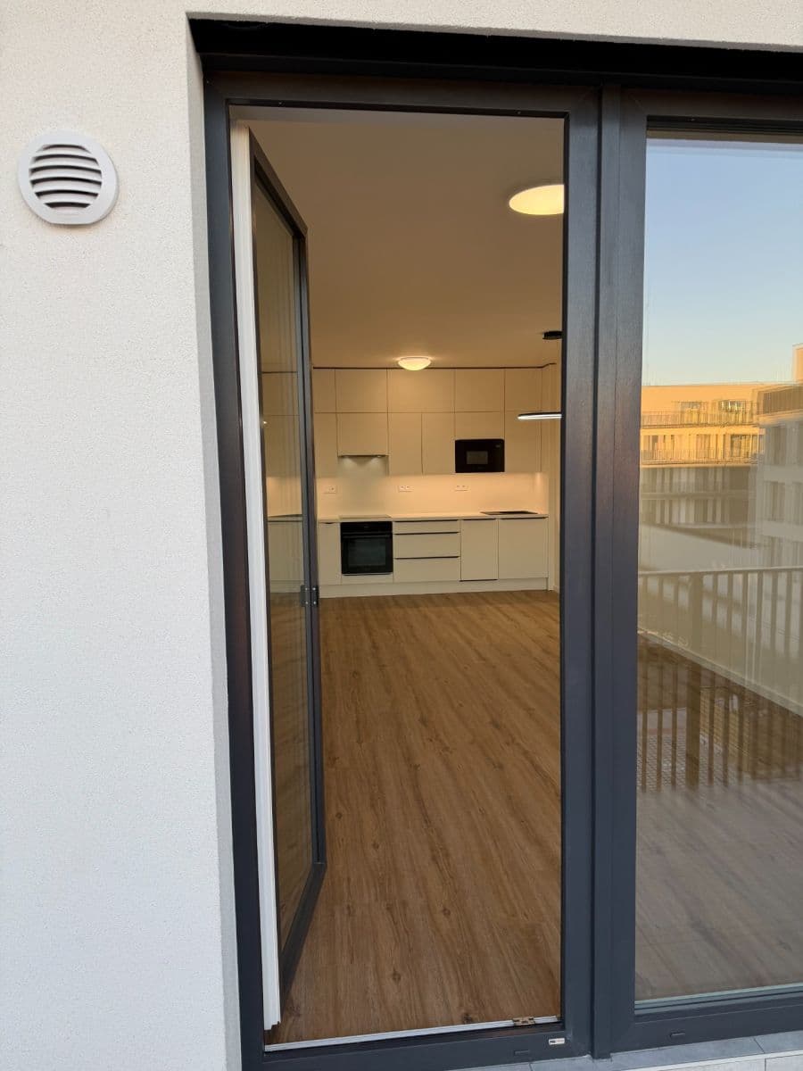 Pronájem bytu 2+kk 50 m², Ke křížku, Kladno, Středočeský kraj Pronájem bytu 2+kk 50 m², Ke křížku, Kladno, Středočeský kraj