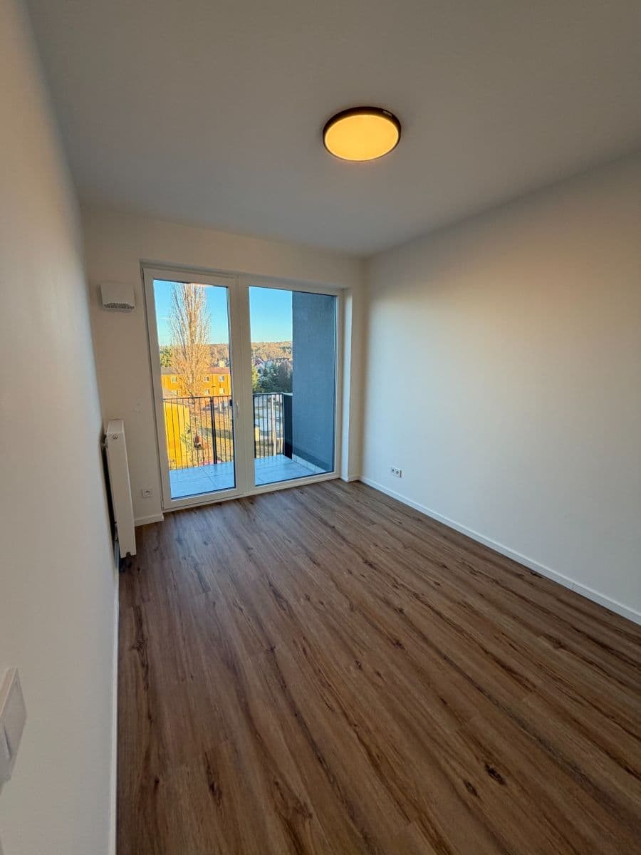 Pronájem bytu 2+kk 50 m², Ke křížku, Kladno, Středočeský kraj Pronájem bytu 2+kk 50 m², Ke křížku, Kladno, Středočeský kraj