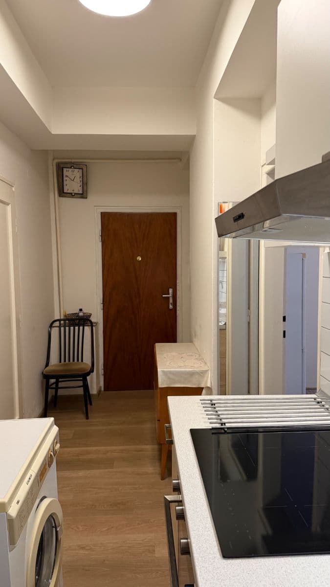 Pronájem bytu 2+1 42 m², Tišnovská, Brno, Jihomoravský kraj Pronájem bytu 2+1 42 m², Tišnovská, Brno, Jihomoravský kraj